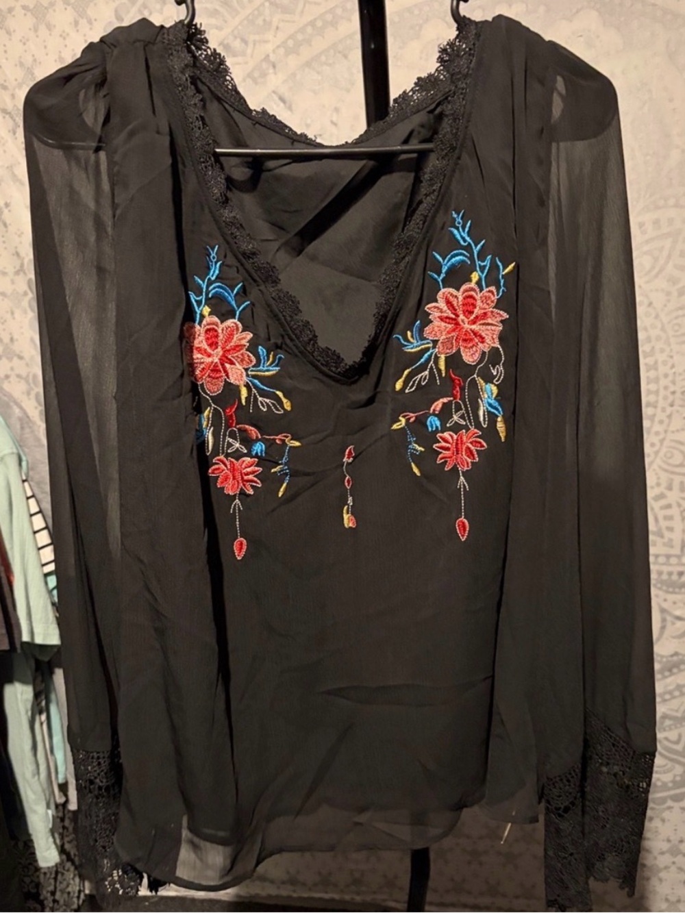 🌹URSIME Black Floral Embroidered Lace Trim Long Sleeve Blouse | Size L | NWT ♣️